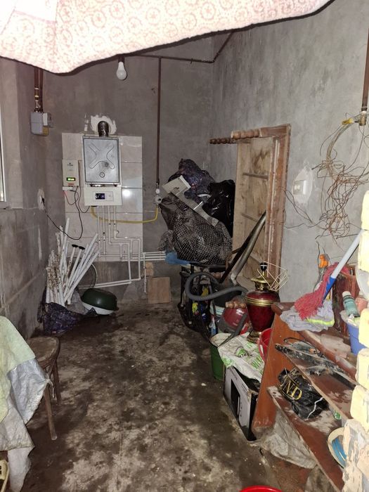 Uy sotiladi 3 sotu 4 xona remontlari yaxshi yangi xayot yujnaya promzo