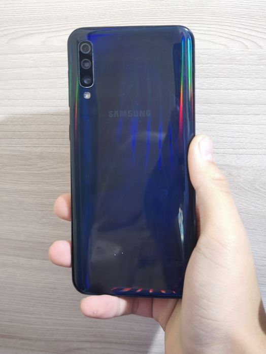 Продам рабочи и не рабочи смарфон