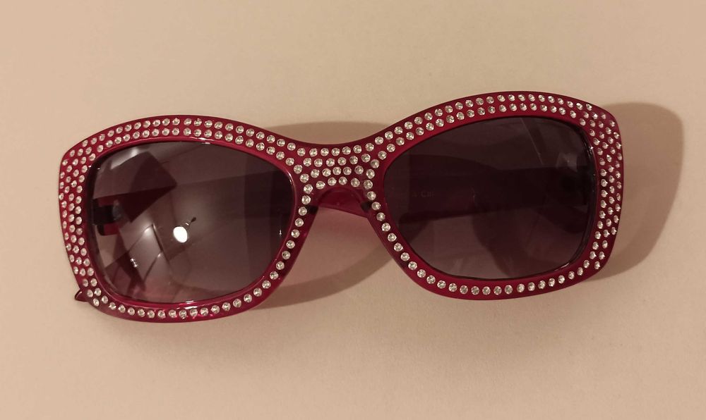 Ochelari de soare, dama.