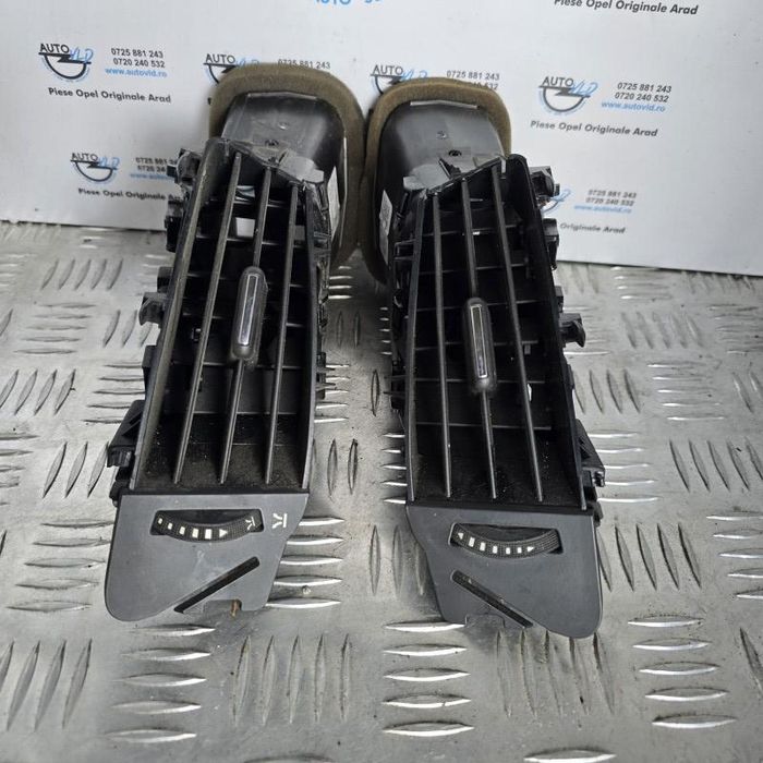 Grila ventilatie mijloc stanga dreapta fata Opel Astra J Facelift