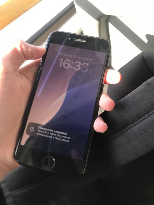 Айфон се 2020.