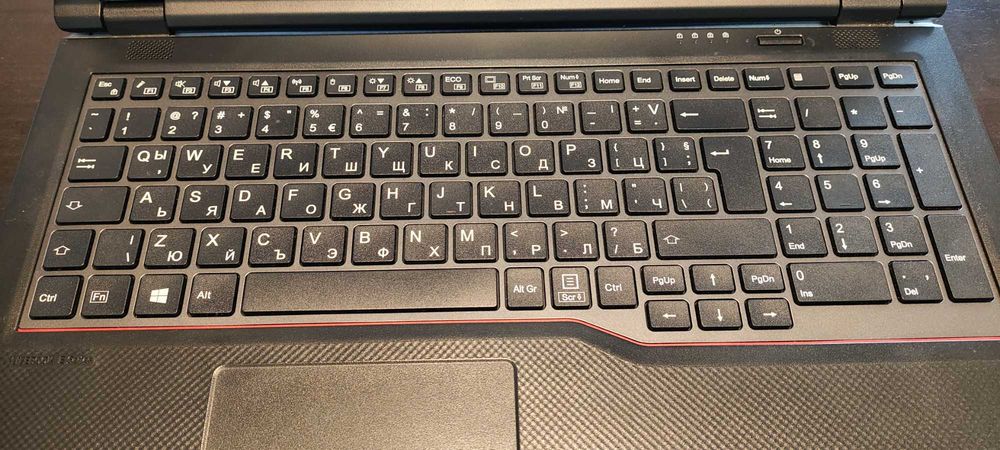 Fujitsu Lifebook E5511