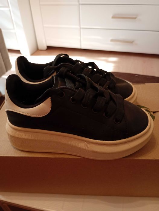 Adidași Alexander Mcqueen de copii nr.30