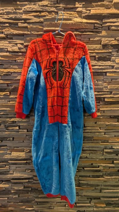 Salopeta plush C&A model Spider Man, marime 122
