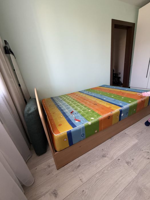 Продаються кровать