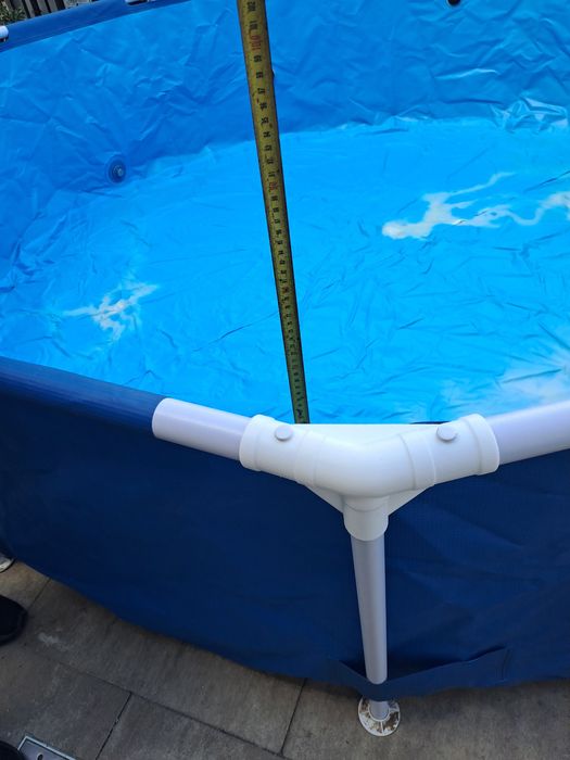 Piscina Bestway,folosita un sezon