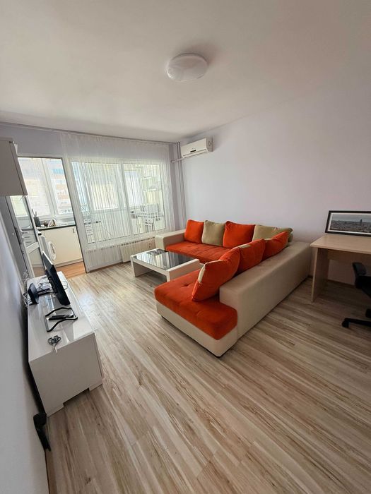 Двустаен апартамент под наем в Дружба 2 София