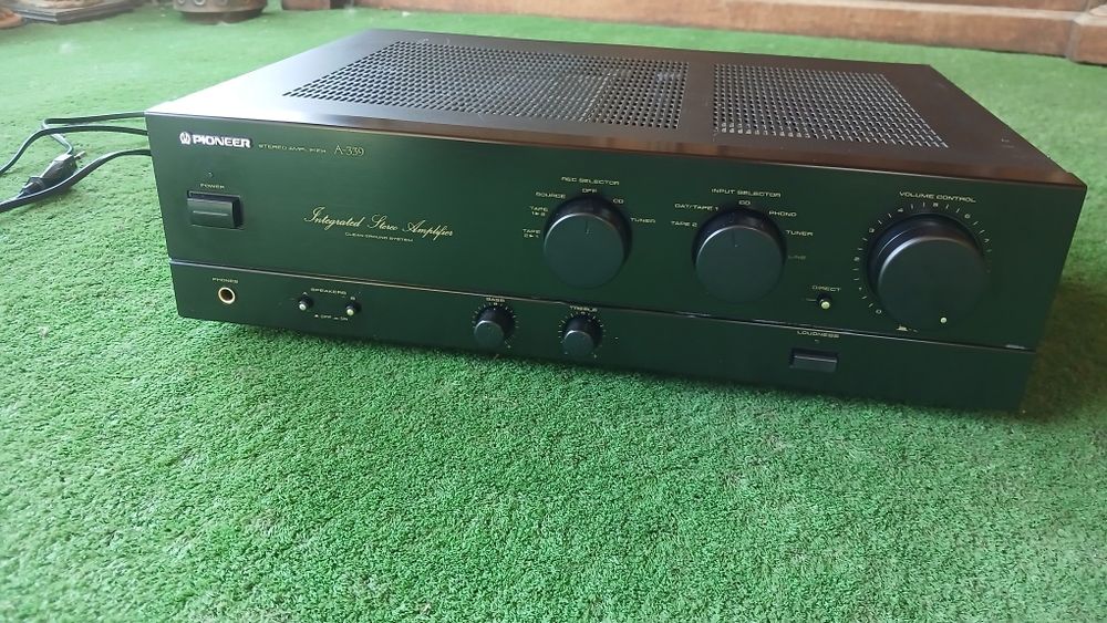 Amplificator Pioneer