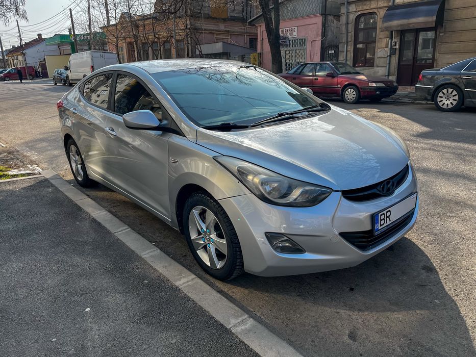 Hyundai  Elantra