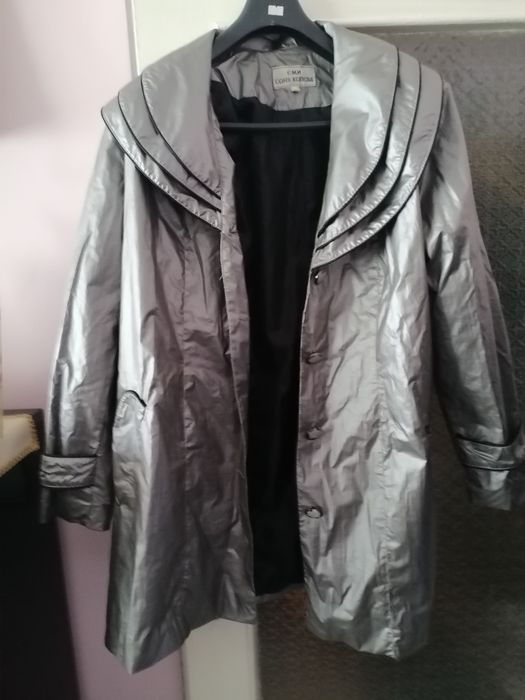 Дамски връхни дрехи 20лв броя