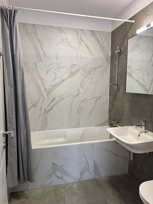 Inchiriez vila new point Pipera 5 camere 145  mp / si terasa de 20 mp