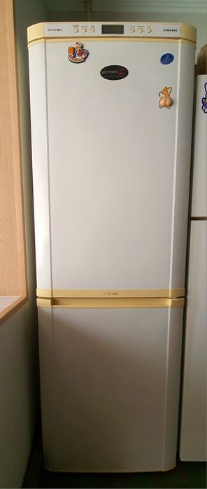 Продается холодильник