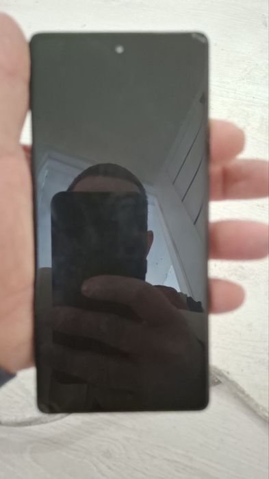 Google pixel 6 шишаси синган