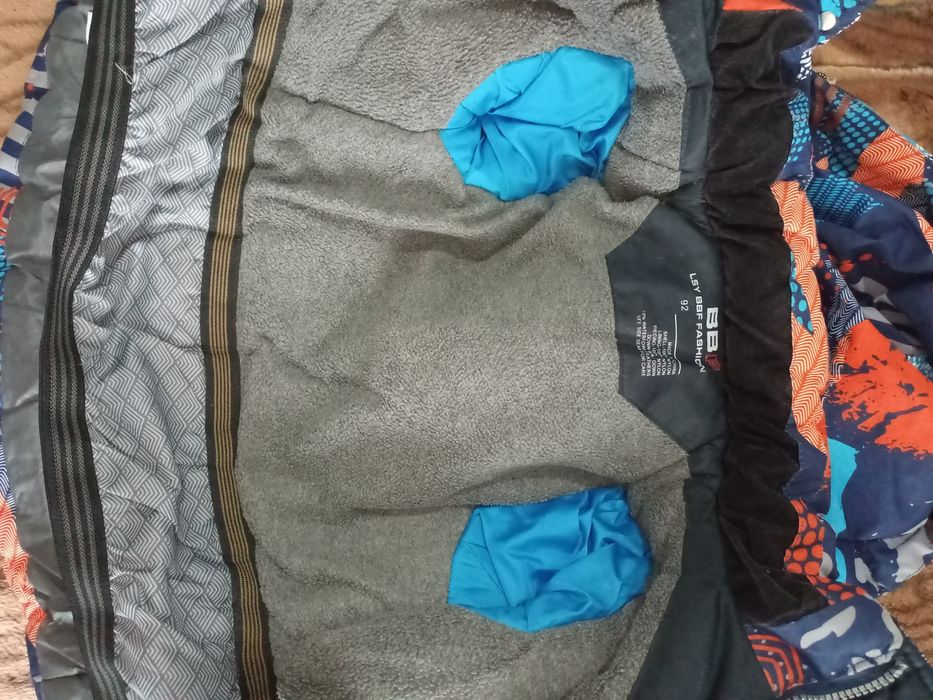 Продам зимний комбинезон на мальчика