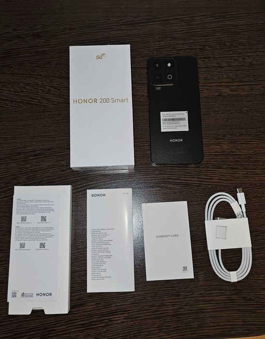 Honor 200 Smart