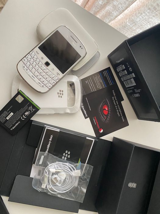 Blackberry Bolt9900 NOU
