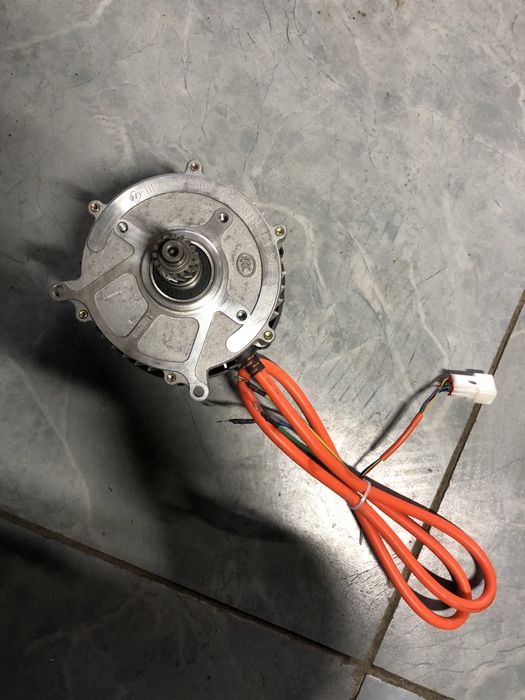 Двигатель мотор на муравей