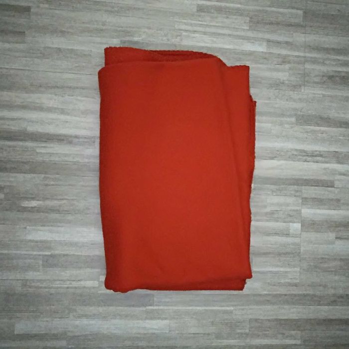 Два пледа и покрывало