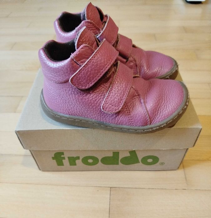 Боси обувки Froddo