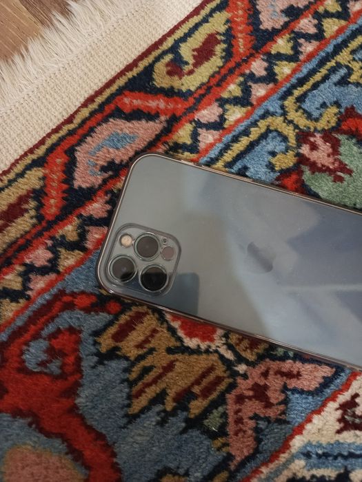 Продаю свой Iphone 12 pro