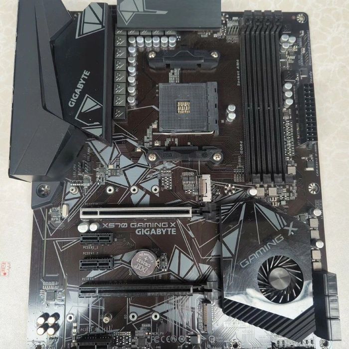 X570 AM4 материнская плата Gigabyte