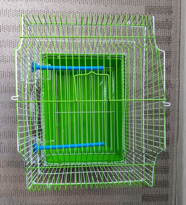 Продавам 3 бр.клетки за птички