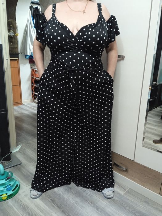 Комбинезон-платье женский.