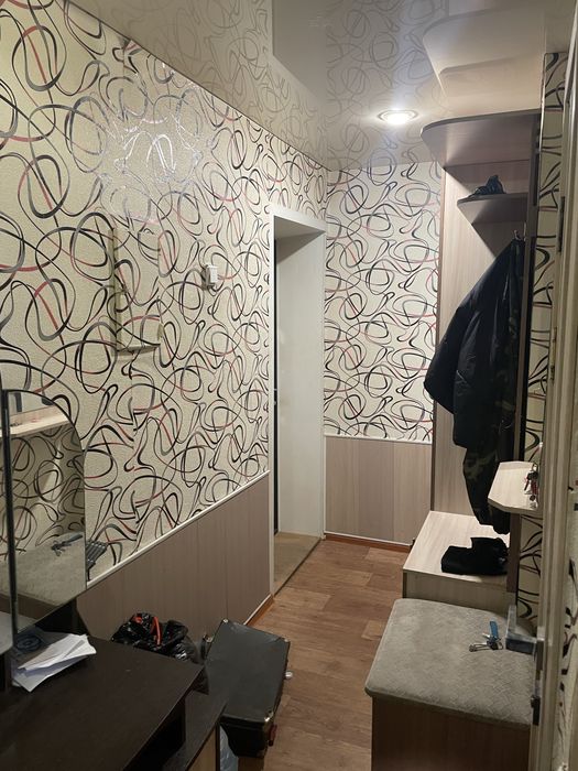 Продам квартиру полуторку.