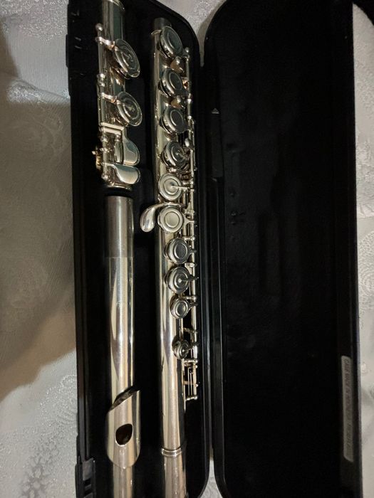 Продам флейту Yamaha