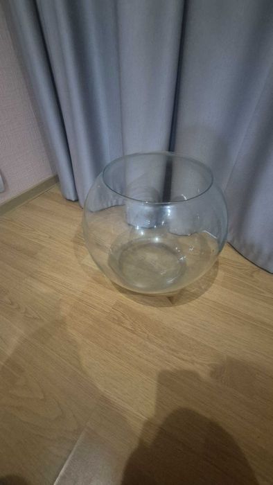 Аквариум круглый на подставке