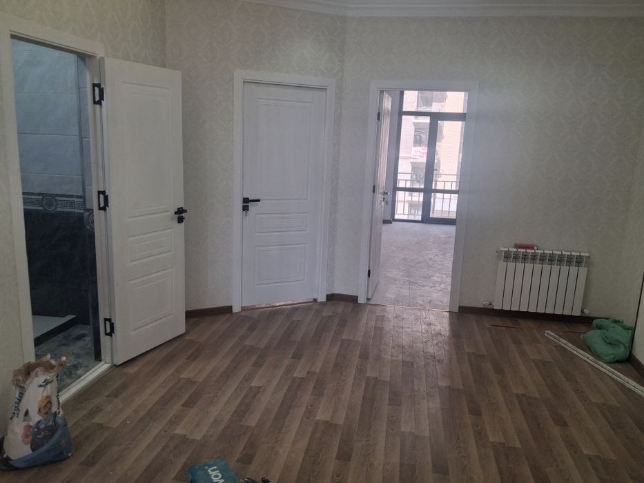Uy ijaraga beriladi 3 xonali sergili indeks bozor oldida gren house uy