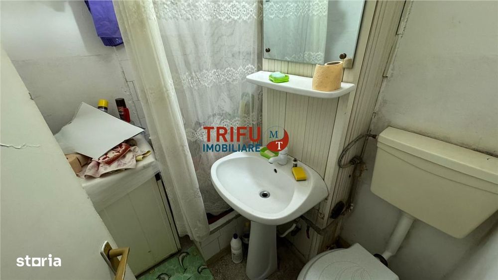 Apartament 4 camere etaj 3, decomandat, zona M-uri