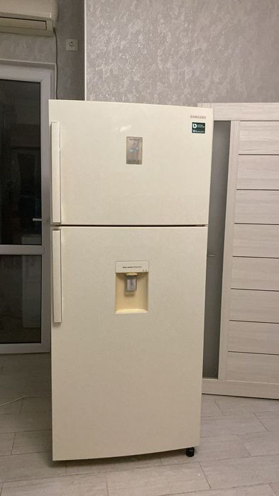Продам холодильник Samsung
