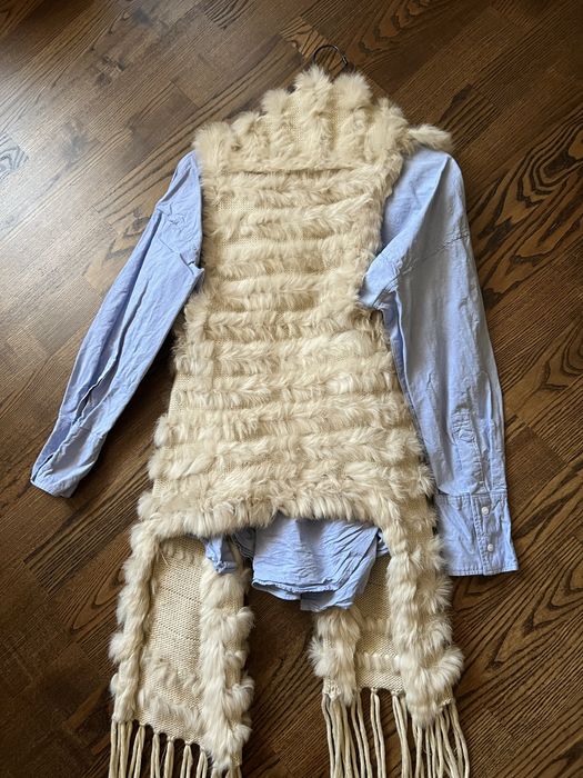 Vesta tricotata cu insertii de blana naturala