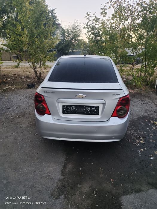 Срочно продаю машину автомат
