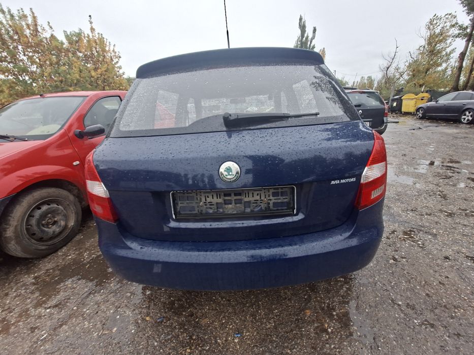 Dezmembrez Skoda Fabia 2  1.2 Benzina 2011 CHFA BZG