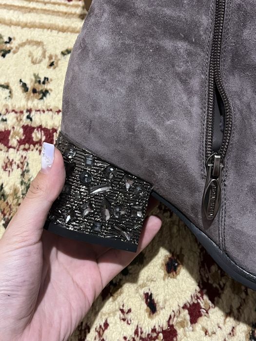 Продам зимние сапоги