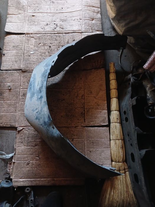 Подкрылок Фольксваген ПасатВ3 левый