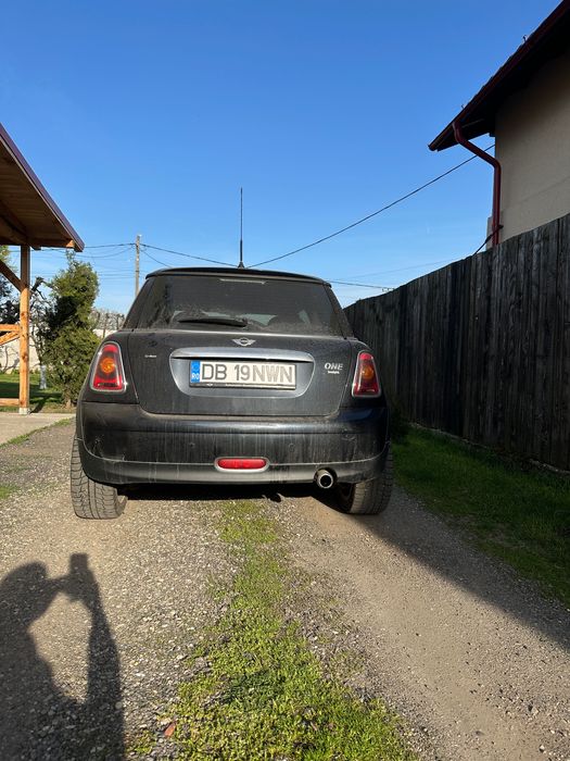 Mini cooper one,an 2008,185000 km,proprietar,preț 3000 euro