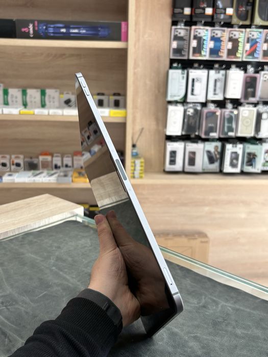 iPad Pro M2chip 12.9inch 128GB simkartali
