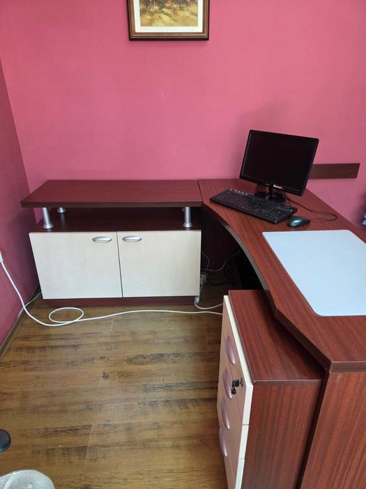 Практично бюро за офис от две части