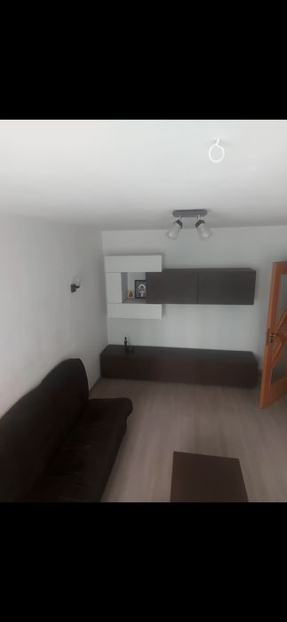 Inchiriez apartament  3 camere, Titan, ,Balta Alba