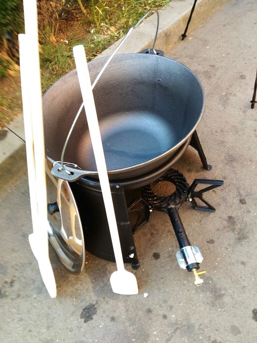 Oferta  Ceaun fonta / Tuci  22 L  370  lei