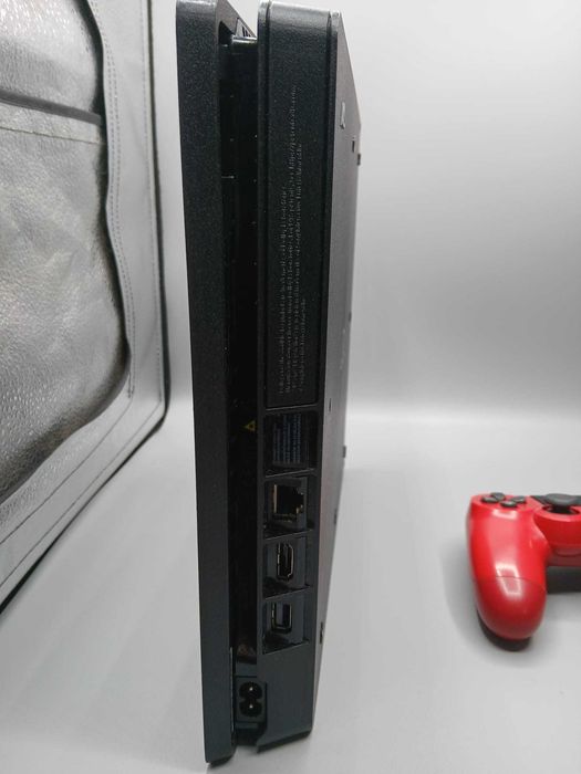 Sony PlayStation 4 Slim 1TB