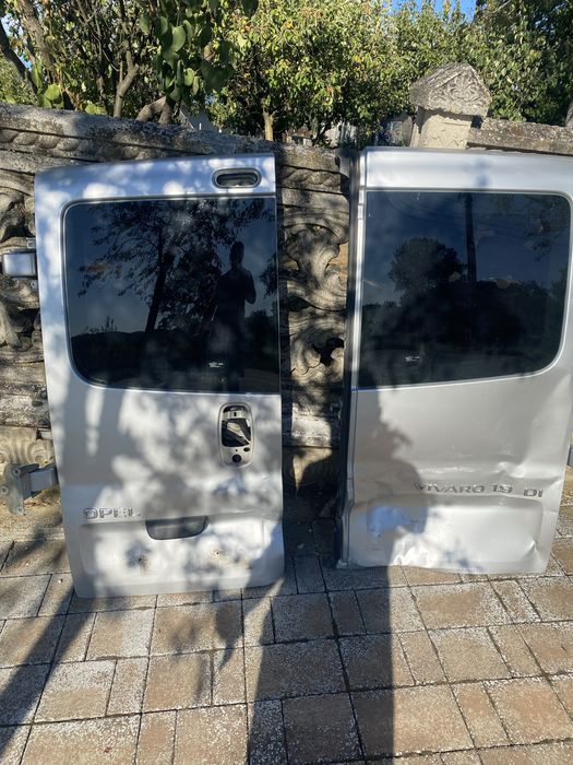 Usi spate Opel Vivaro
