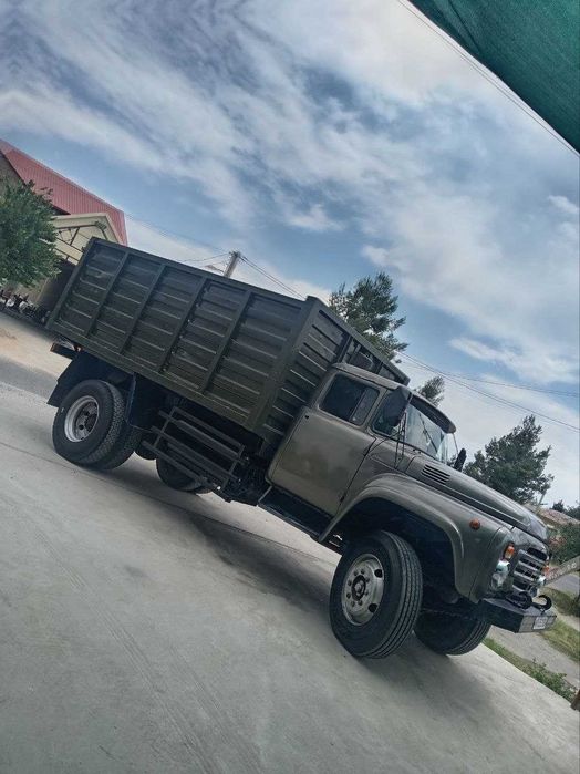 Zil 130 sotiladi