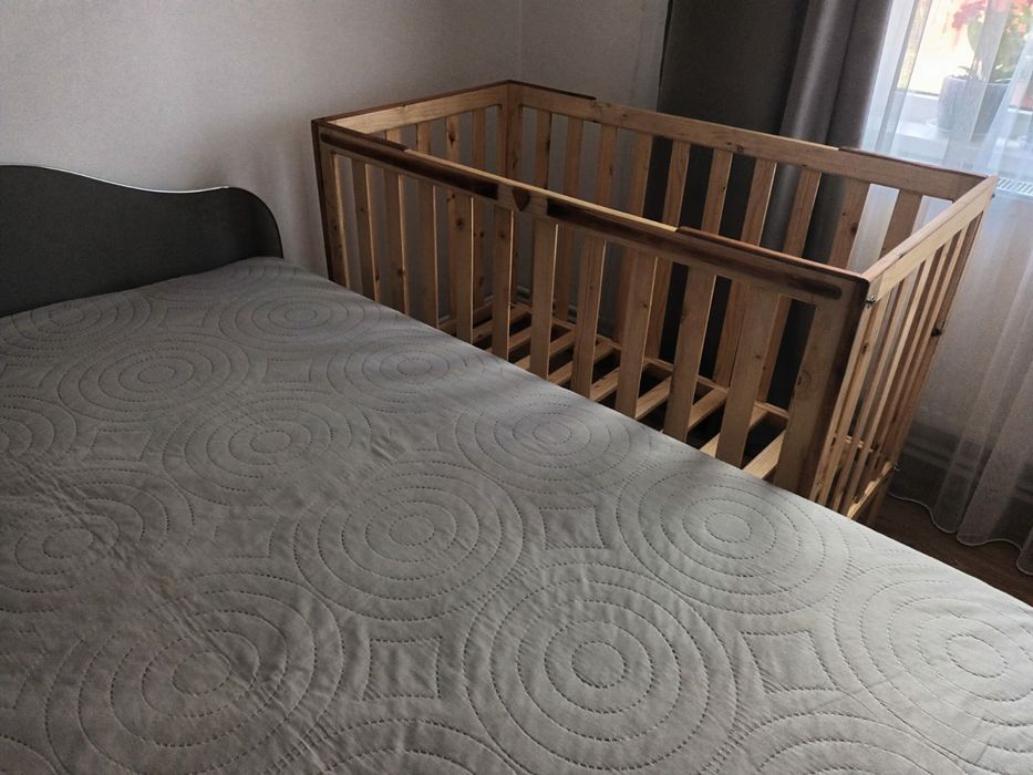 Pătuț din lemn pentru copii