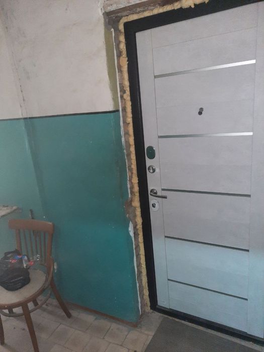 Продается квартира!!! Спутник 16, 2х комнатная, 2- этаж. С лифтовойим