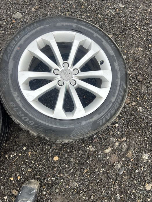 Jante cu cauciucuri R18 Audi Q5