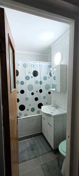 Spre inchiriere - apartament